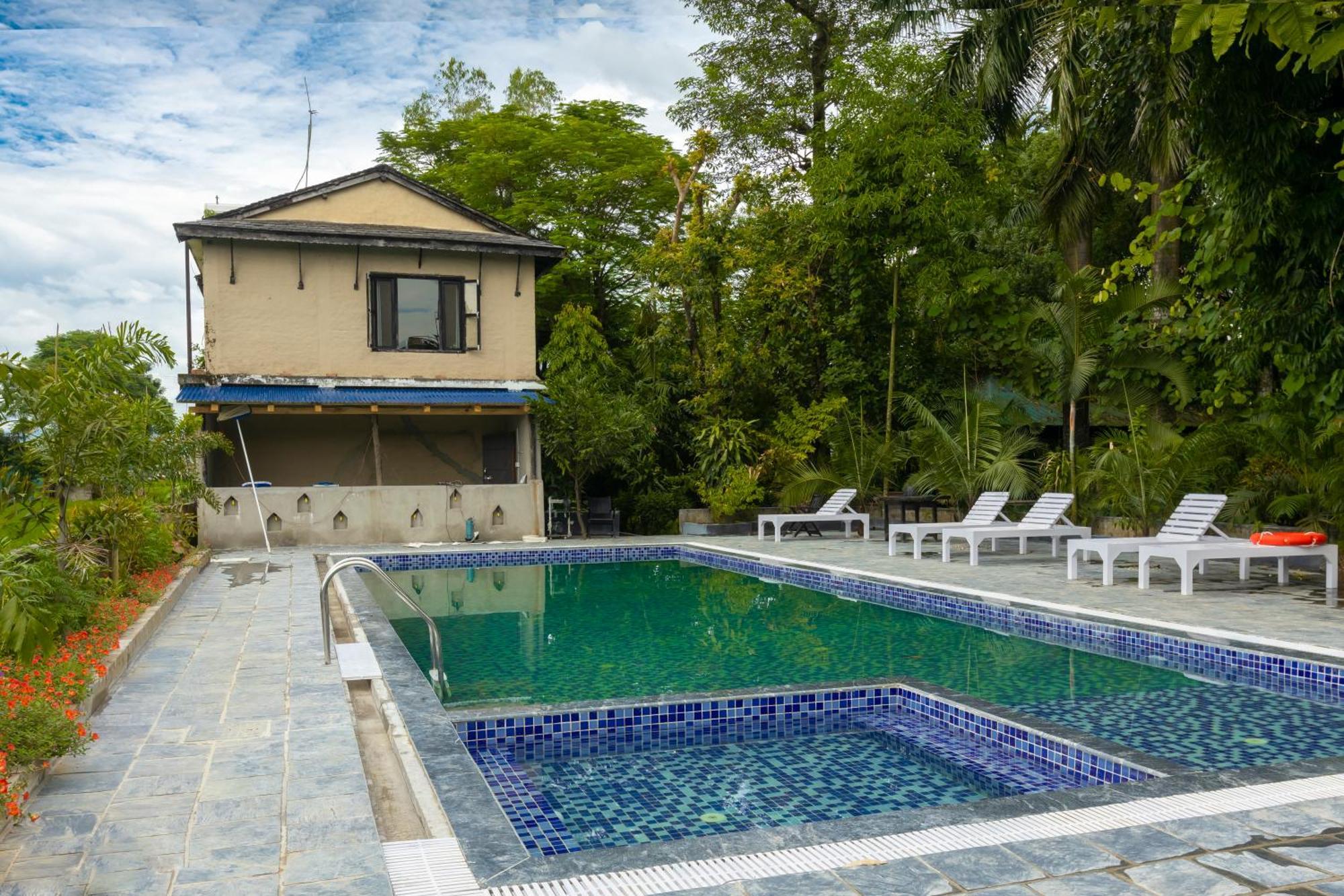 Hotel Parkside & Swimming Pool-Between Greenery And Azure ,Your Perfect Retreat 奇旺 外观 照片