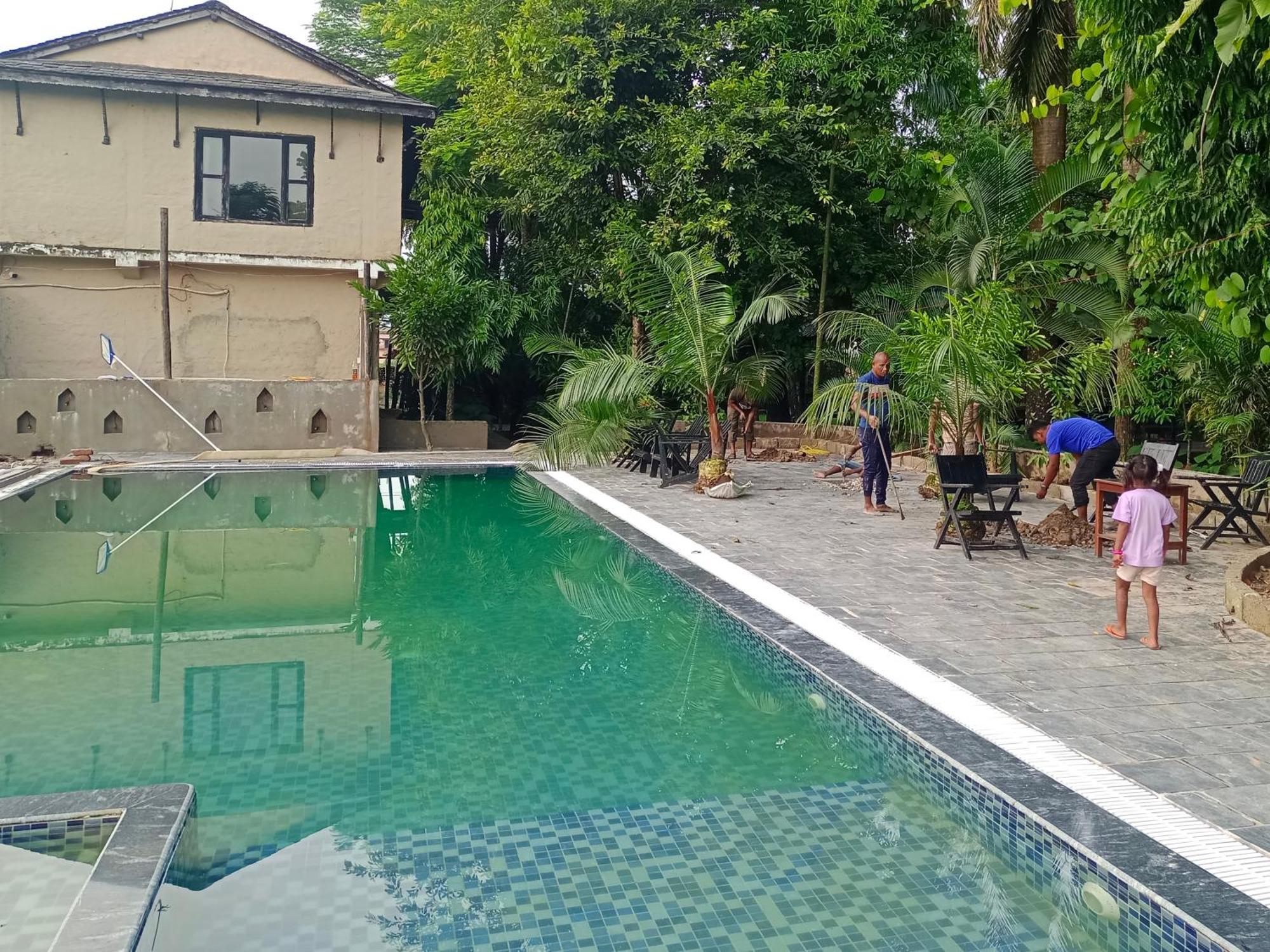 Hotel Parkside & Swimming Pool-Between Greenery And Azure ,Your Perfect Retreat 奇旺 外观 照片
