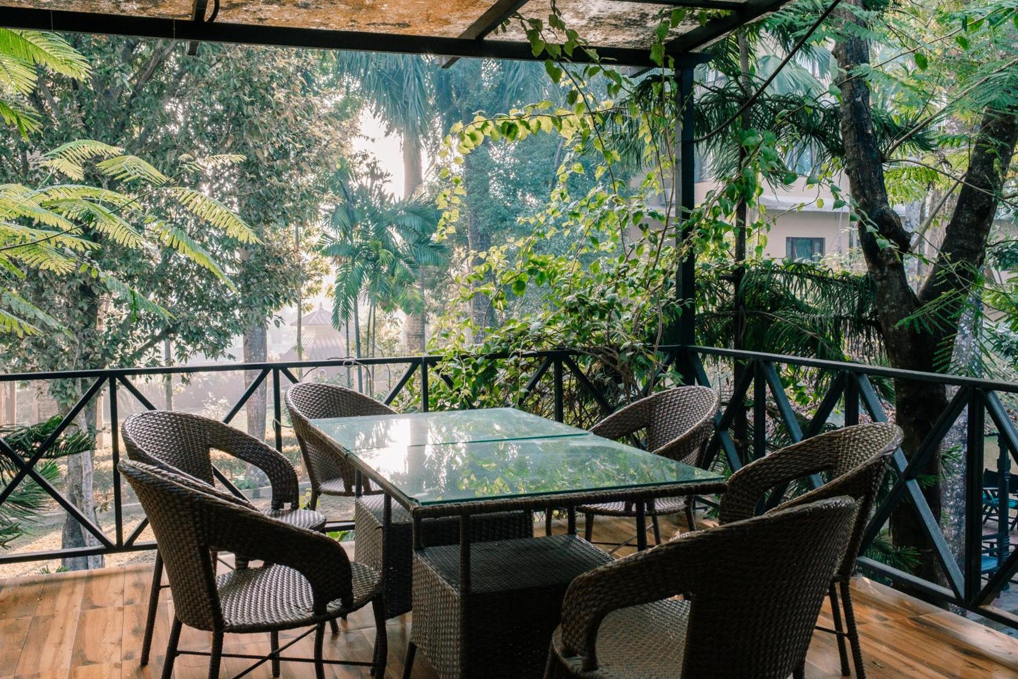 Hotel Parkside & Swimming Pool-Between Greenery And Azure ,Your Perfect Retreat 奇旺 外观 照片